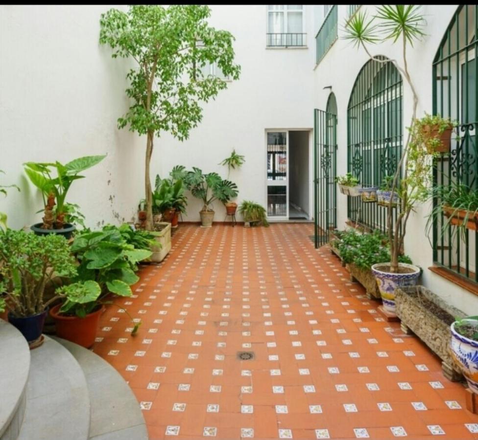 Apartment In The Center Of Севиля Екстериор снимка