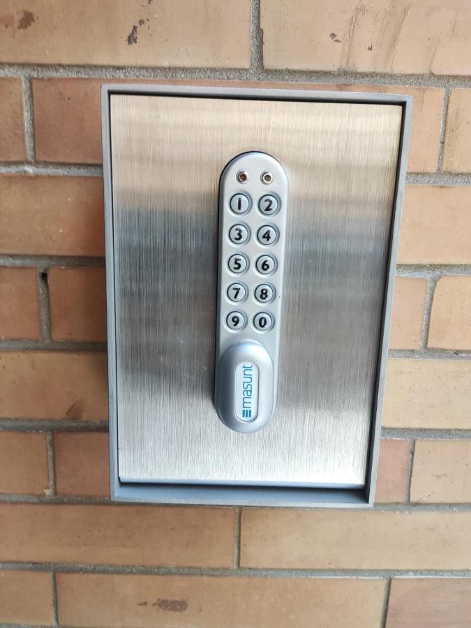 Apartment In The Center Of Севиля Екстериор снимка